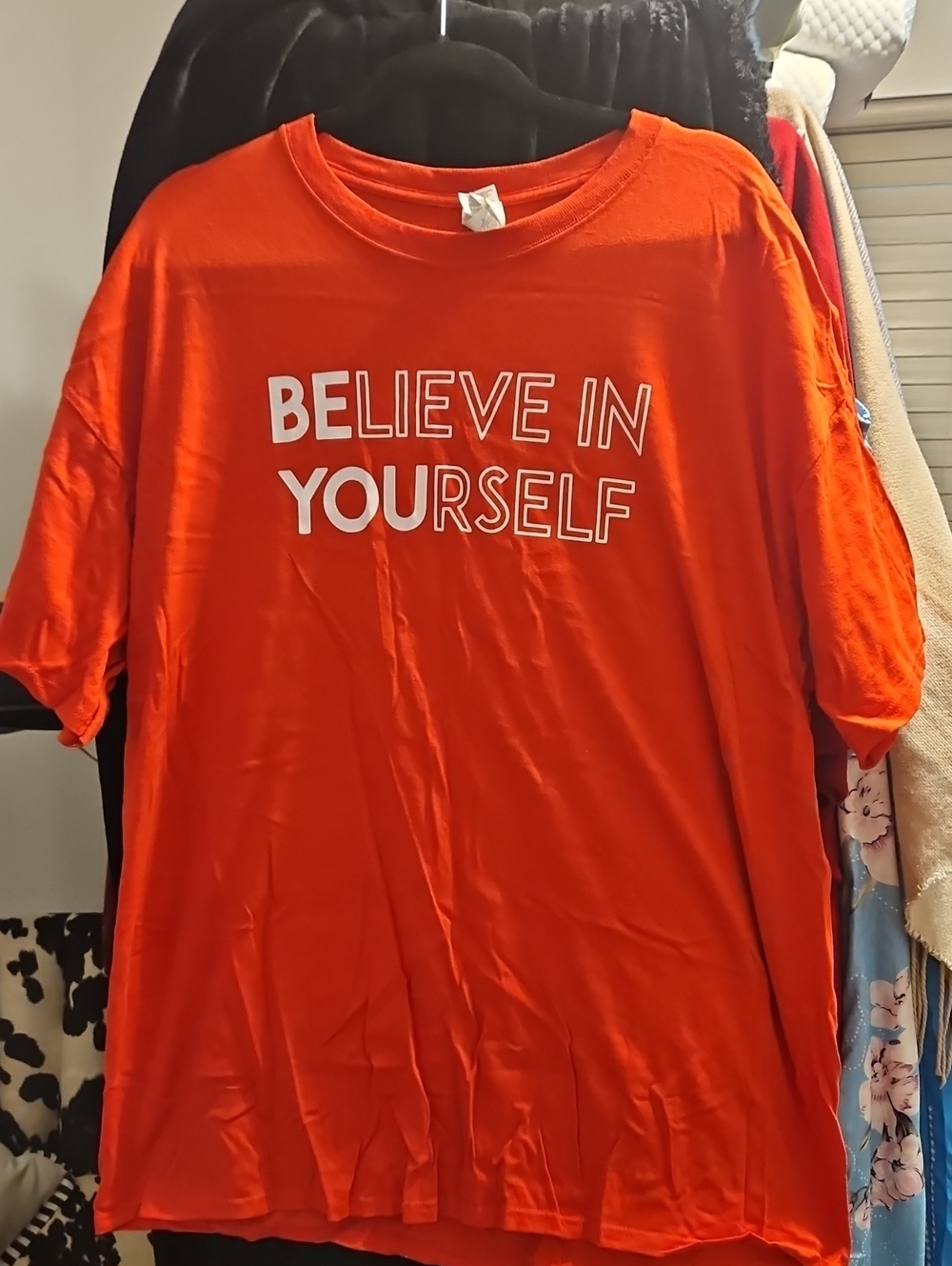 Gildan Bright Red 'Believe In Yourself' Graphic Tee